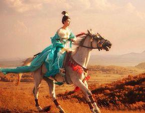 骑马欧美美女视频,一场视觉盛宴的浪漫演绎