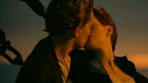 激烈视频欧美吻戏片段,浪漫火花四溢