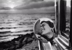 欧美老人拍照视频教程,轻松掌握摄影技巧