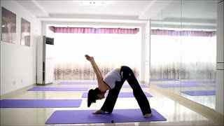 欧美家庭健身视频,跟随视频轻松打造健康生活