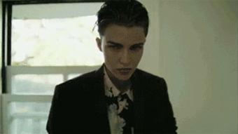 欧美油腻男神视频,揭秘他们的魅力与争议